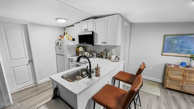 $2,500 | 4 Via Ripa Way, Unit 2, Sea Bright, NJ 07760