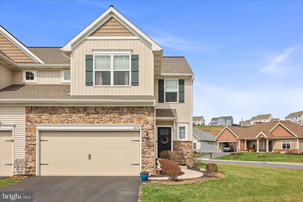 $375,000 | 1654 Haralson Drive, Mechanicsburg, PA 17055