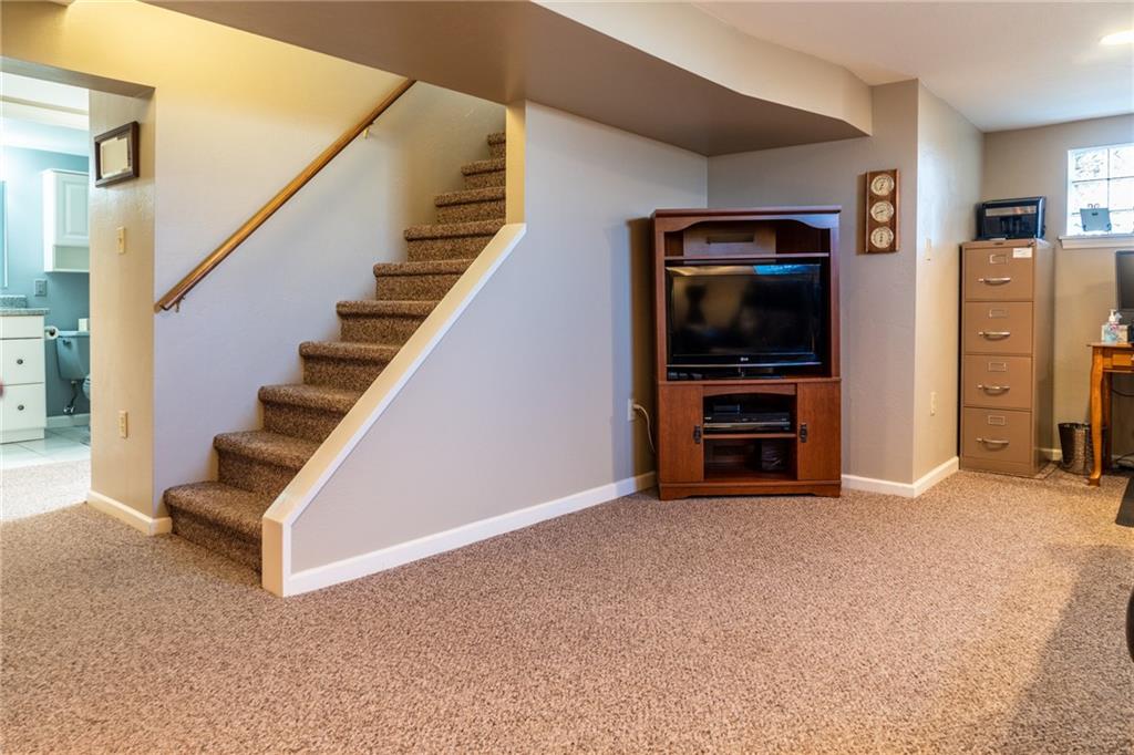 5 Kathleen Drive McKees Rocks, PA 15136 - Photo 21 of 25 Gallery Image 21