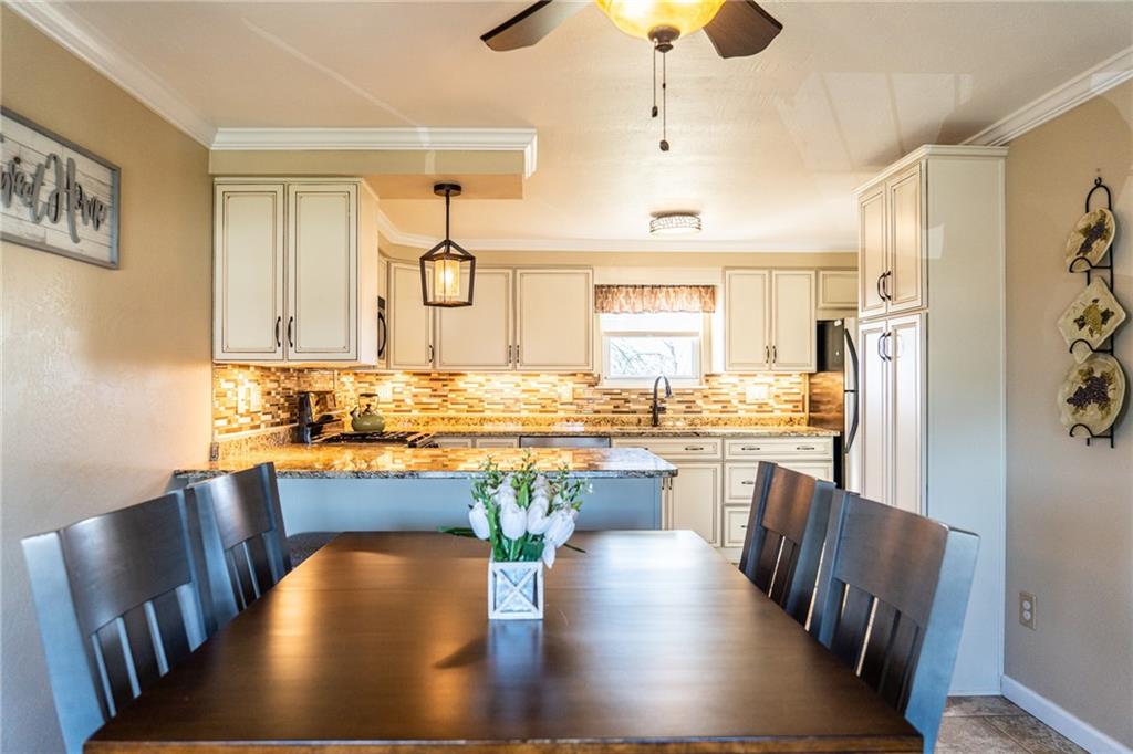 5 Kathleen Drive McKees Rocks, PA 15136 - Photo 6 of 25 Gallery Image 6