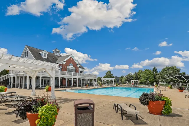 $544,000 | 2020 Squire Circle, Yorkville, IL 60560