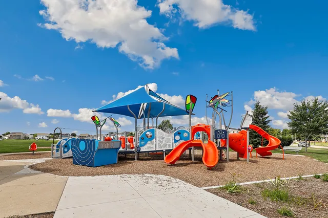 $544,000 | 2020 Squire Circle, Yorkville, IL 60560