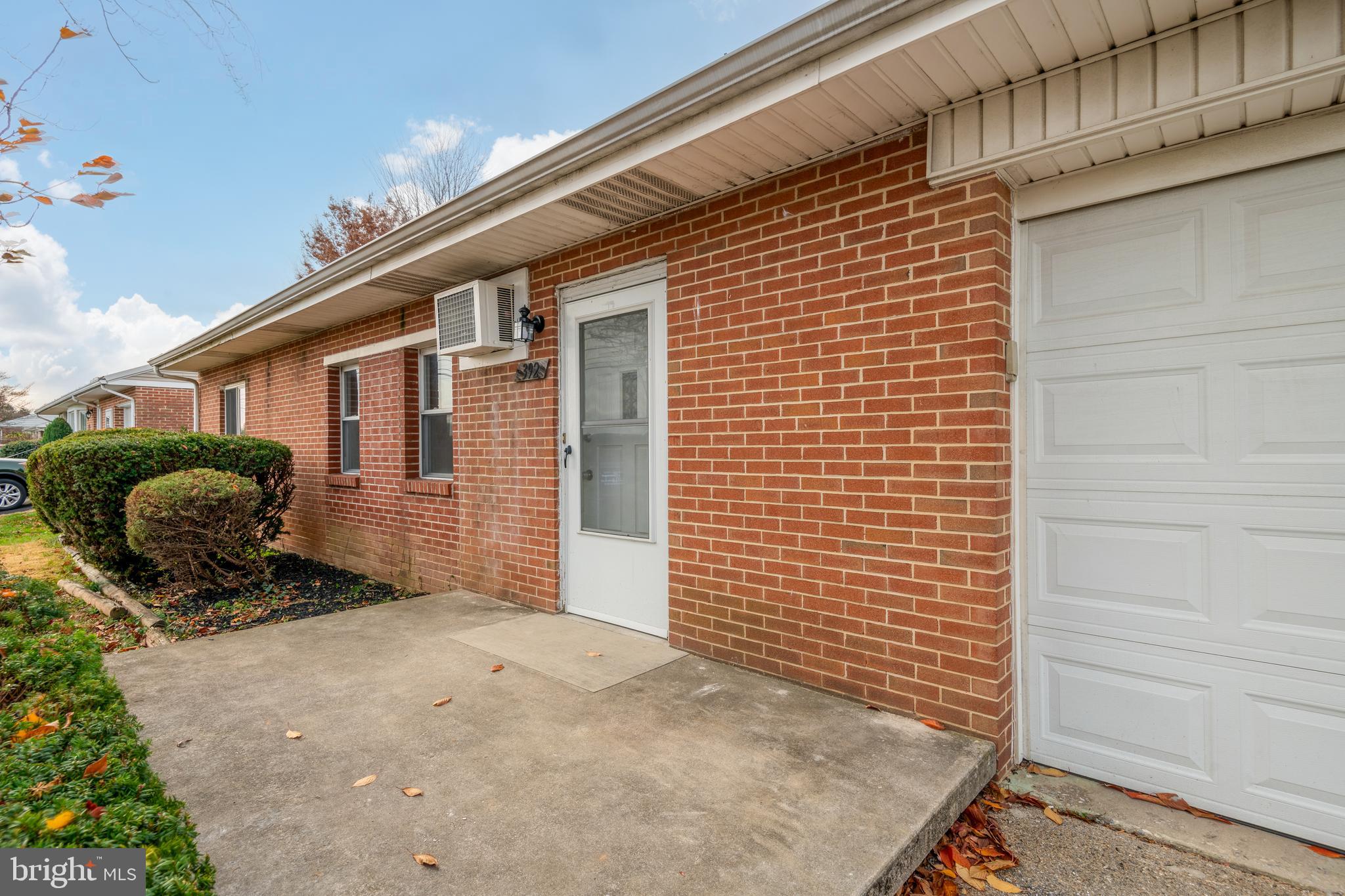 392 Tyler Run Road York, PA 17403 - Photo 4 of 31 Gallery Image 4