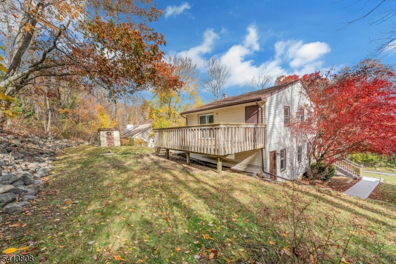 39 Delaware Road West Milford, NJ 07421 - Photo 34 of 41