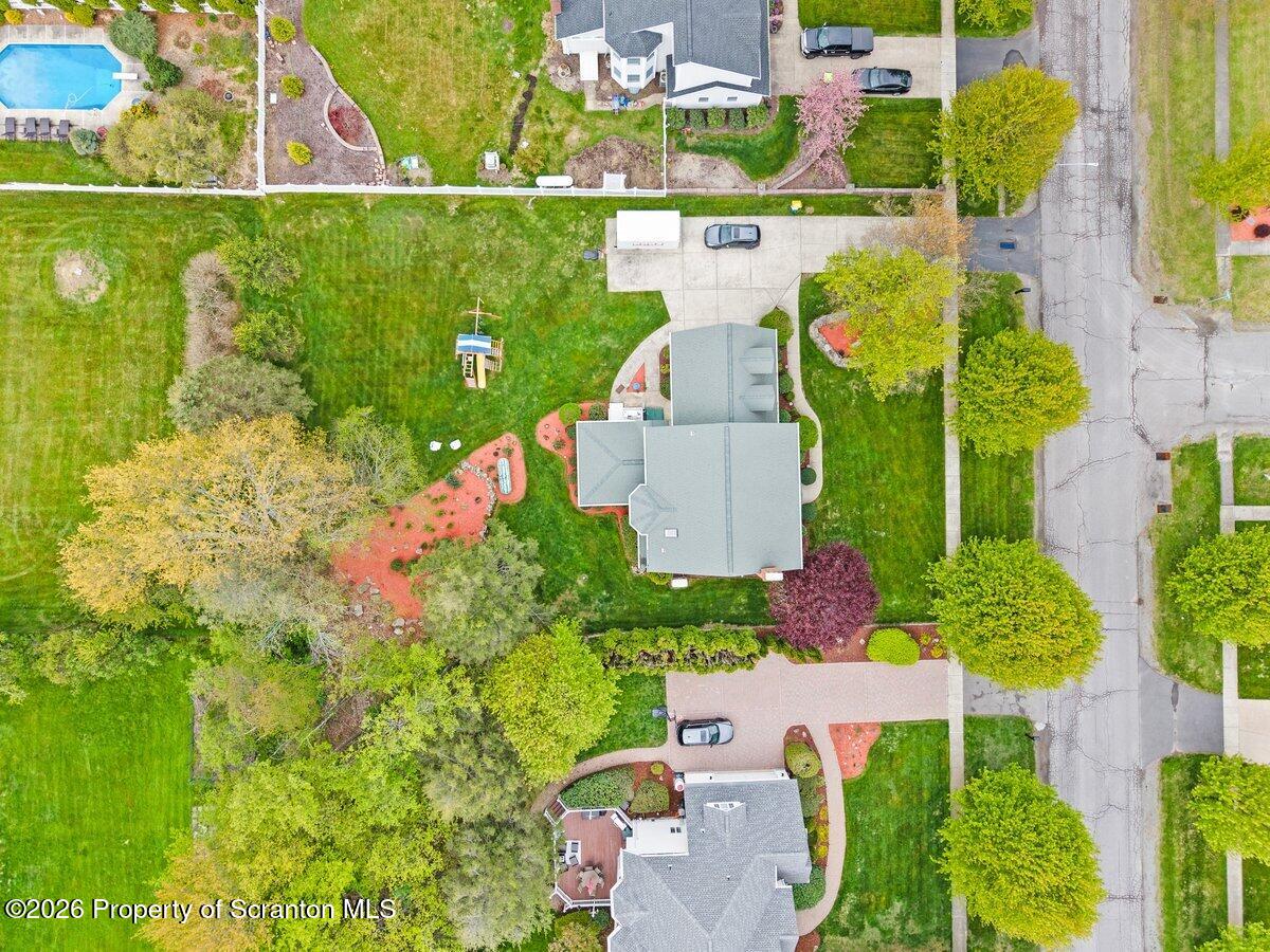 925 Parkview Road Moscow, PA 18444 - Photo 4 of 27 DJI_20260513120123_0403_D