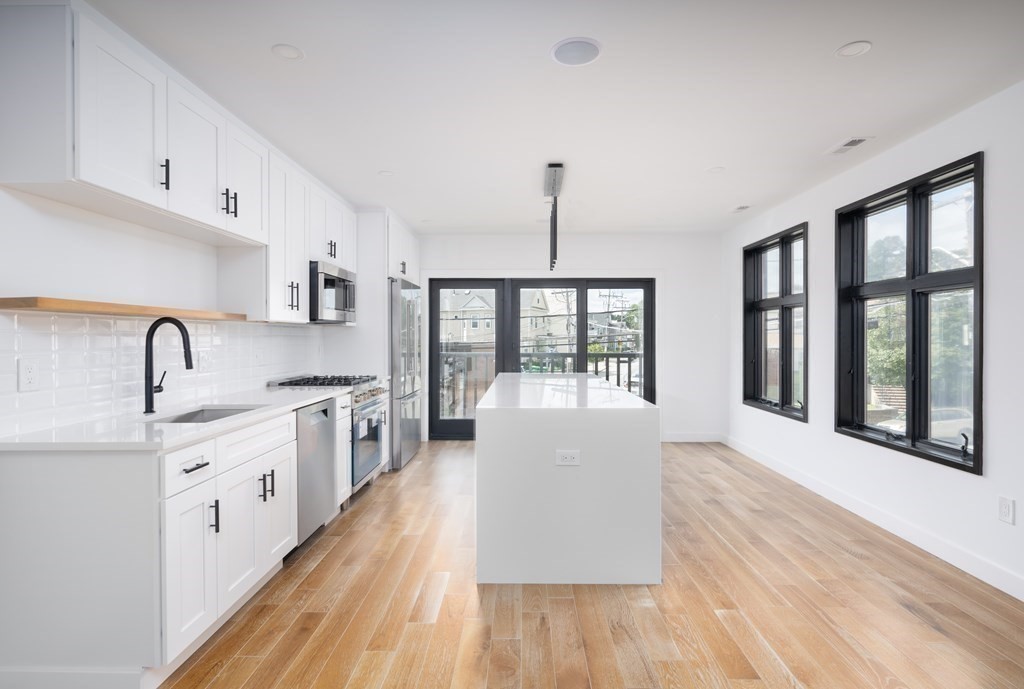 252 Main Street, Unit 203 Medford, MA 02155 - Photo 4 of 13