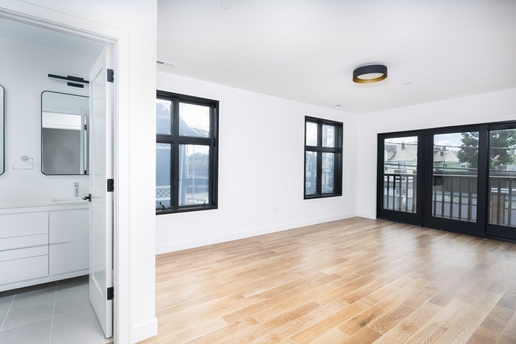 252 Main Street, Unit 203 Medford, MA 02155 - Photo 7 of 13