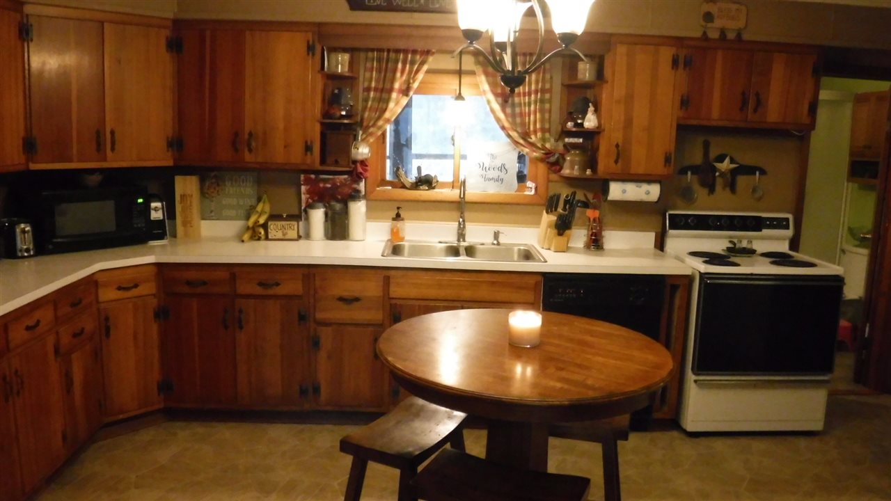 2264 Pottersville Road Spencer, IN 47460 - Photo 3 of 24