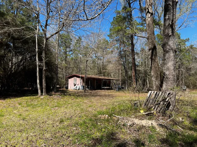 $800 | 2404 Highway 75, Huntsville, TX 77320