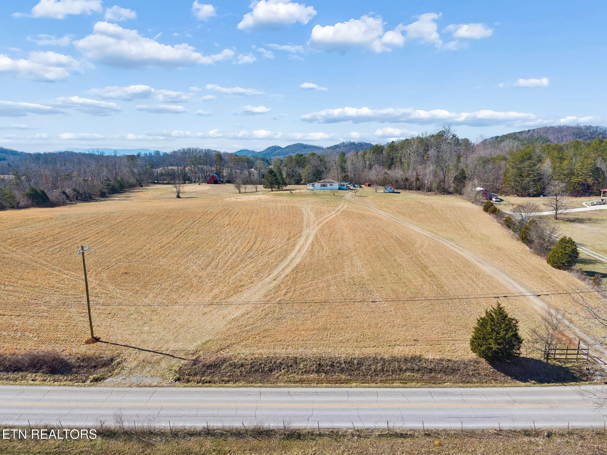 1451 Fairview Road Tellico Plains, TN 37385 - Photo 43 of 54 Gallery Image 43