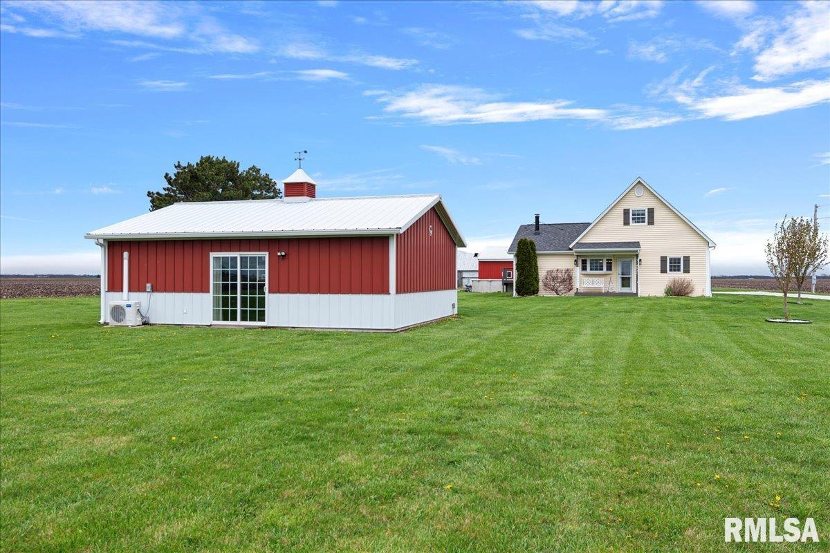 9931 Irish Road Loami, IL 62661 - Photo 5 of 68