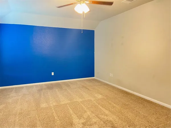 $1,950 | 321 Old Glory Trail, Liberty Hill, TX 78642