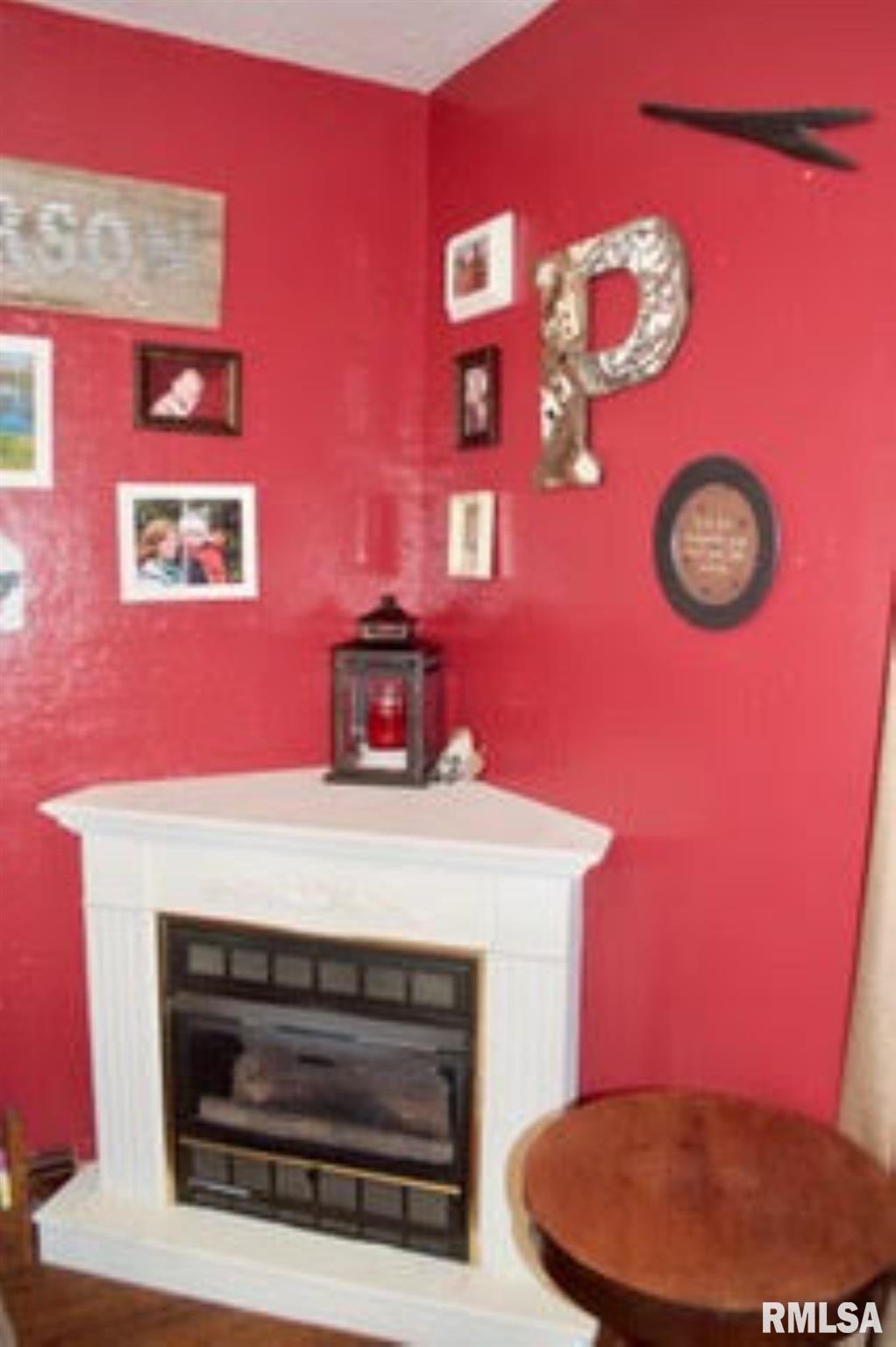 202 East D Street Alpha, IL 61413 - Photo 10 of 40 Gallery Image 10