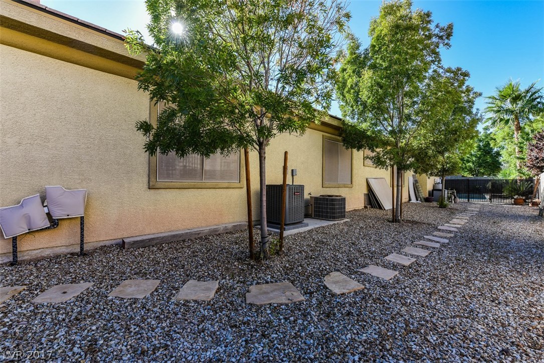 179 Maggie Mei Road Las Vegas, NV 89183 - Photo 3 of 33 Gallery Image 3