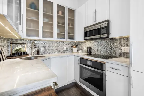 $689,500 | 555 Columbus Avenue, Unit 6, Boston, MA 02118