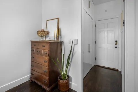 $689,500 | 555 Columbus Avenue, Unit 6, Boston, MA 02118