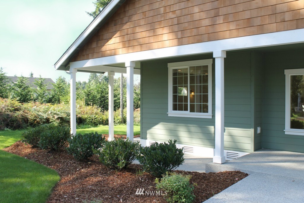 11980 Banner Road Southeast Olalla, WA 98359 - Photo 2 of 25 Gallery Image 2