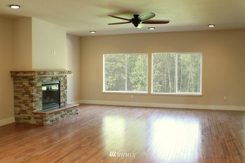 11980 Banner Road Southeast Olalla, WA 98359 - Photo 6 of 25 Gallery Image 6