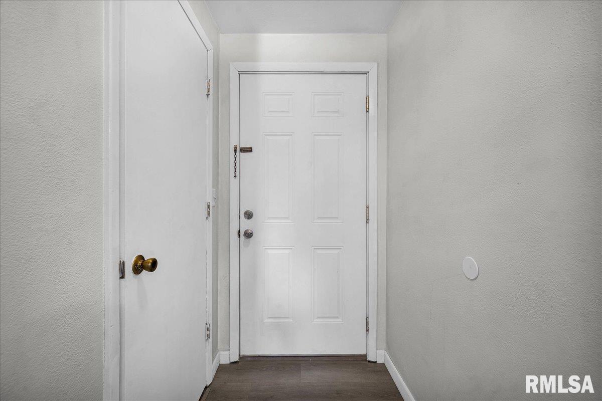 640 South Fourth Avenue Morton, IL 61550 - Photo 2 of 15