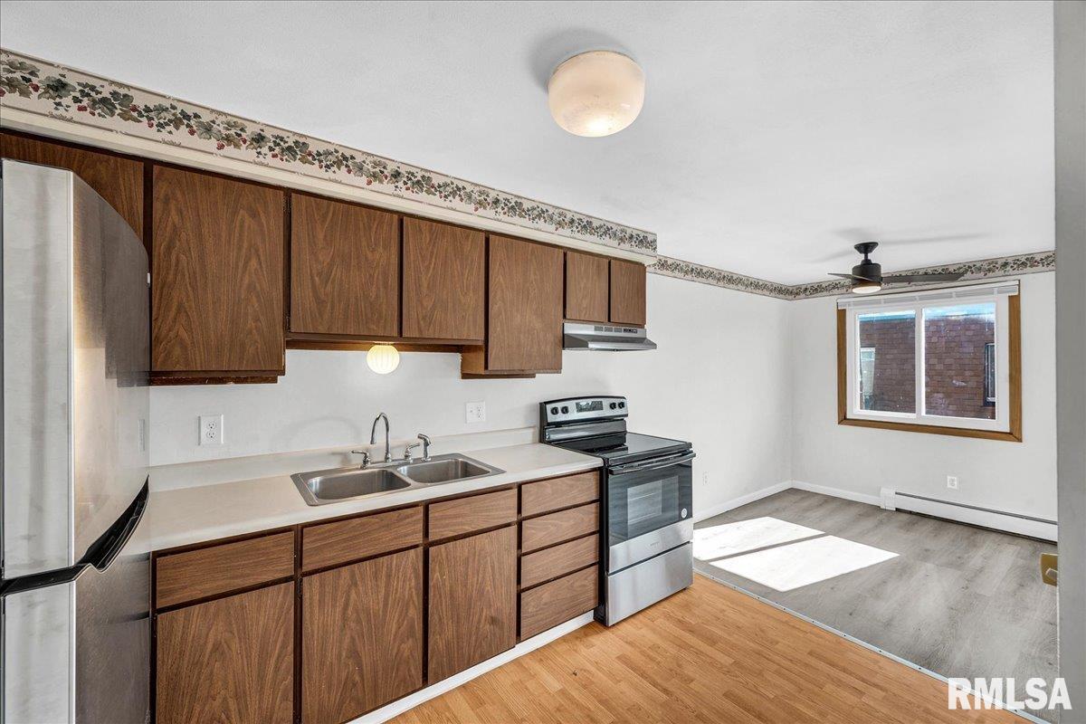 640 South Fourth Avenue Morton, IL 61550 - Photo 3 of 15