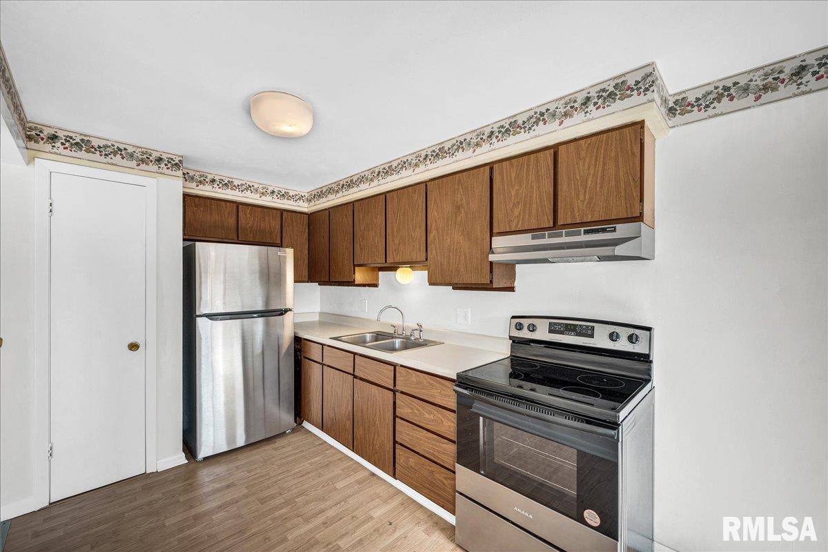 640 South Fourth Avenue Morton, IL 61550 - Photo 6 of 15