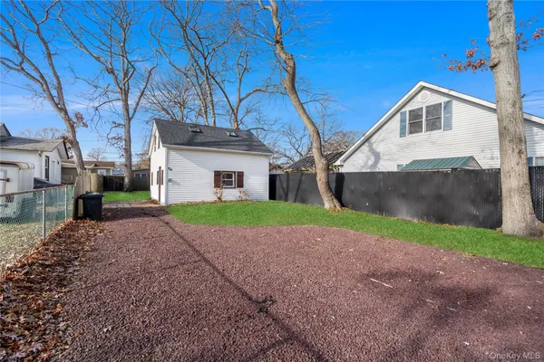 $2,200 | 84 Pleasure Avenue, Lake Ronkonkoma, NY 11779