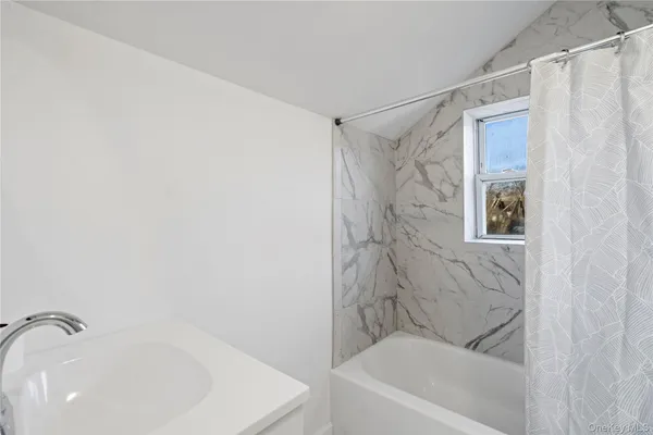 $2,200 | 84 Pleasure Avenue, Lake Ronkonkoma, NY 11779