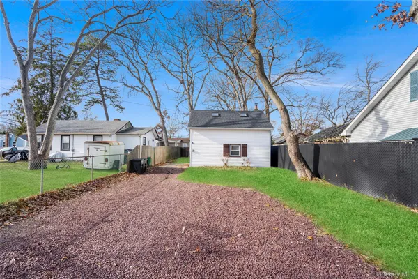 $2,200 | 84 Pleasure Avenue, Lake Ronkonkoma, NY 11779