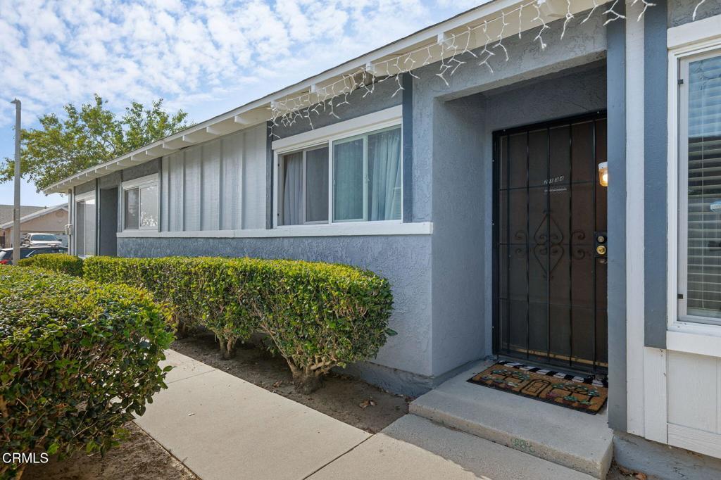 2334 Alexander Street Oxnard, CA 93033 - Photo 2 of 16