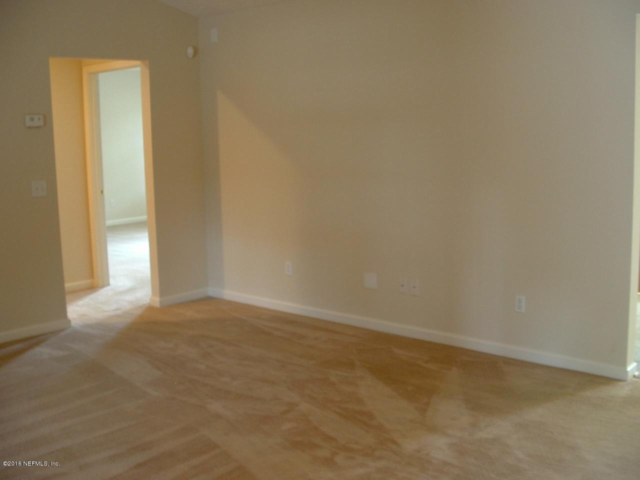 10512 Tulsa Road Jacksonville, FL 32218 - Photo 4 of 30 DSCF2241