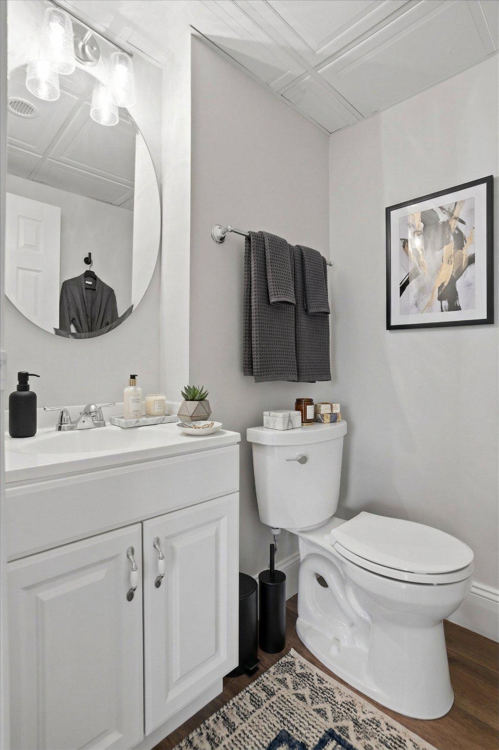 400 Glendale Road, Unit E34 Havertown, PA 19083 - Photo 21 of 30 AI Staged - Sleek and modern bathroom retreat.