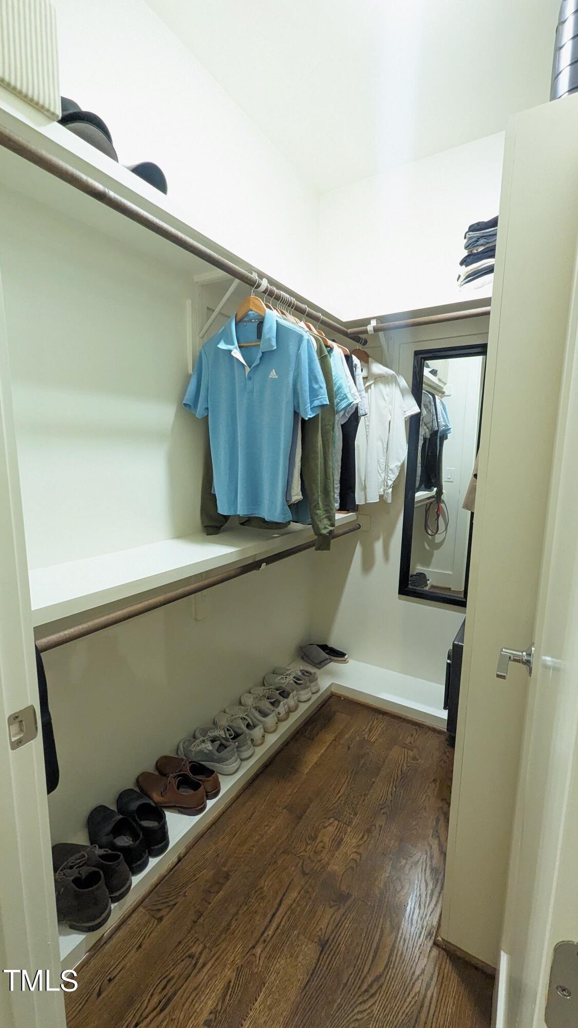 6724 Holly Springs Road Raleigh, NC 27606 - Photo 27 of 54 PXL_20241001_014930200