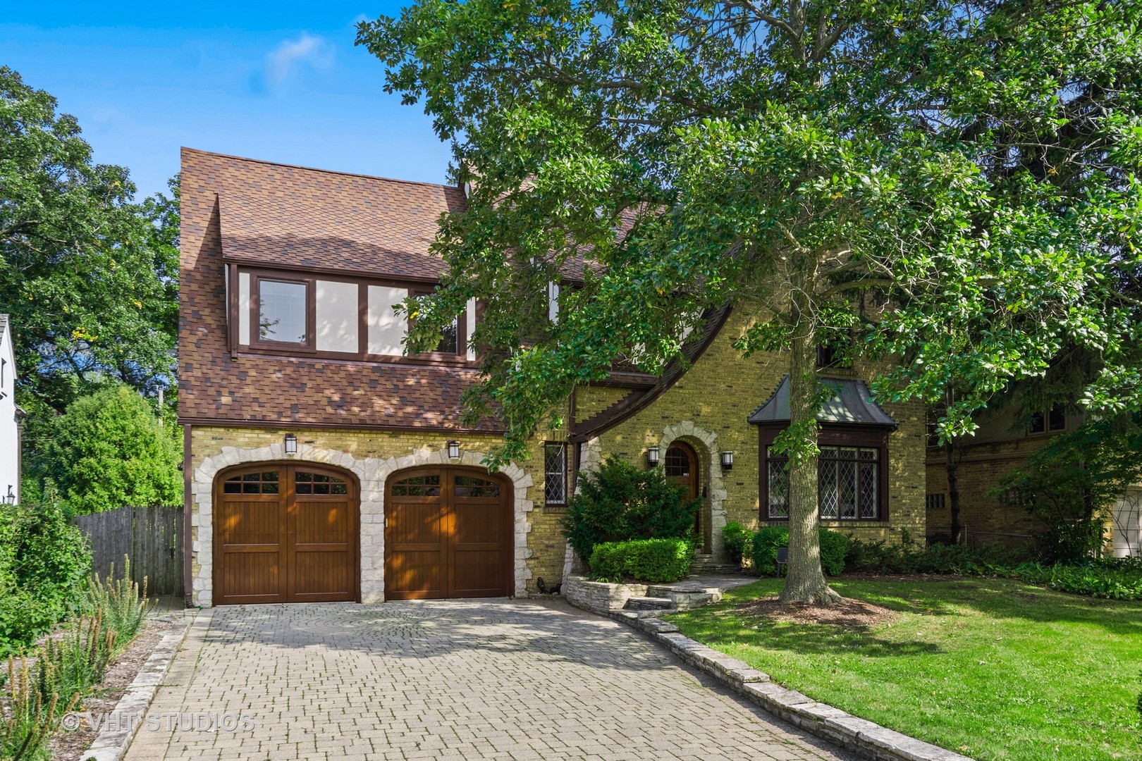 149 Pierce Road Highland Park, IL 60035 - Photo 2 of 36