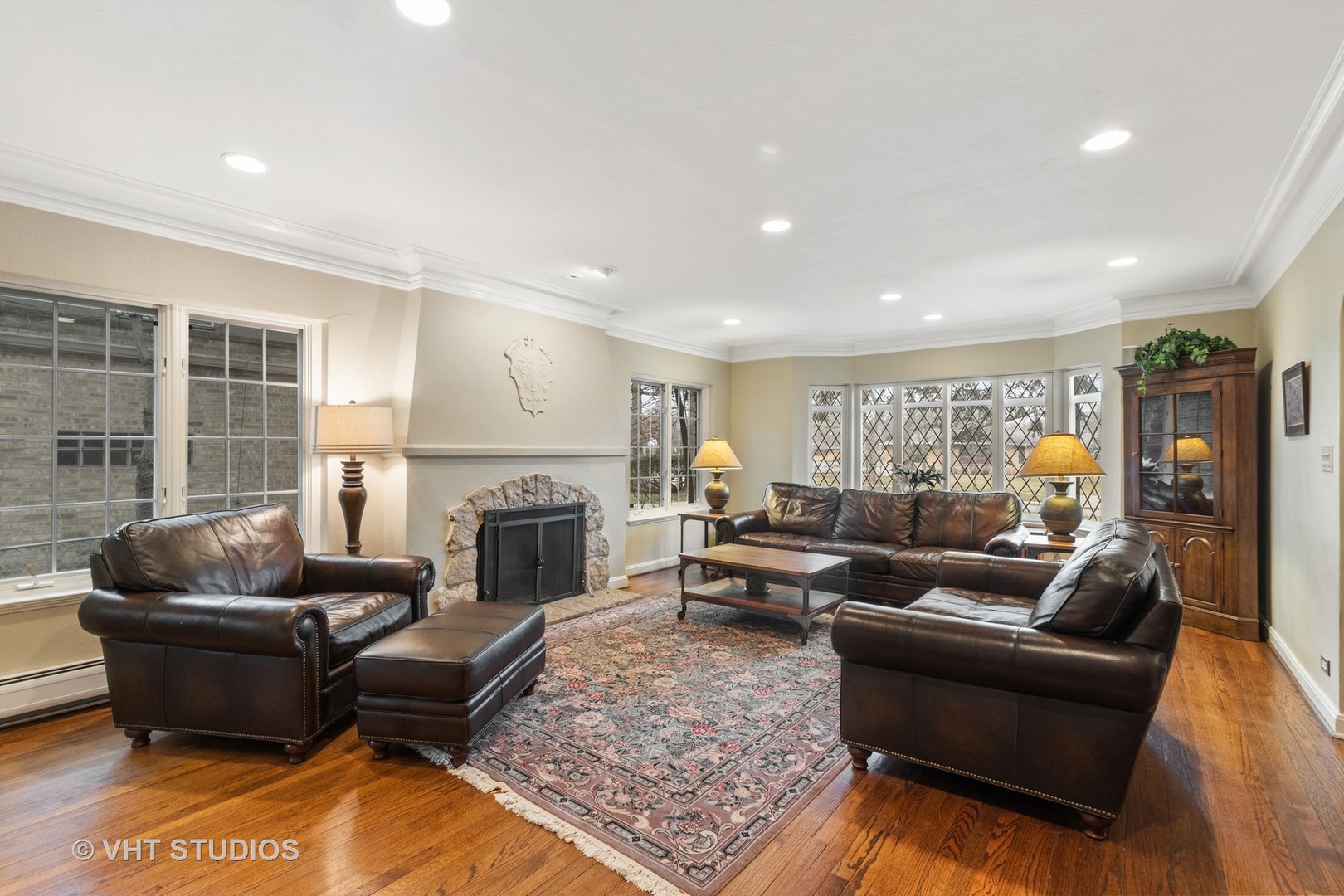 149 Pierce Road Highland Park, IL 60035 - Photo 6 of 36