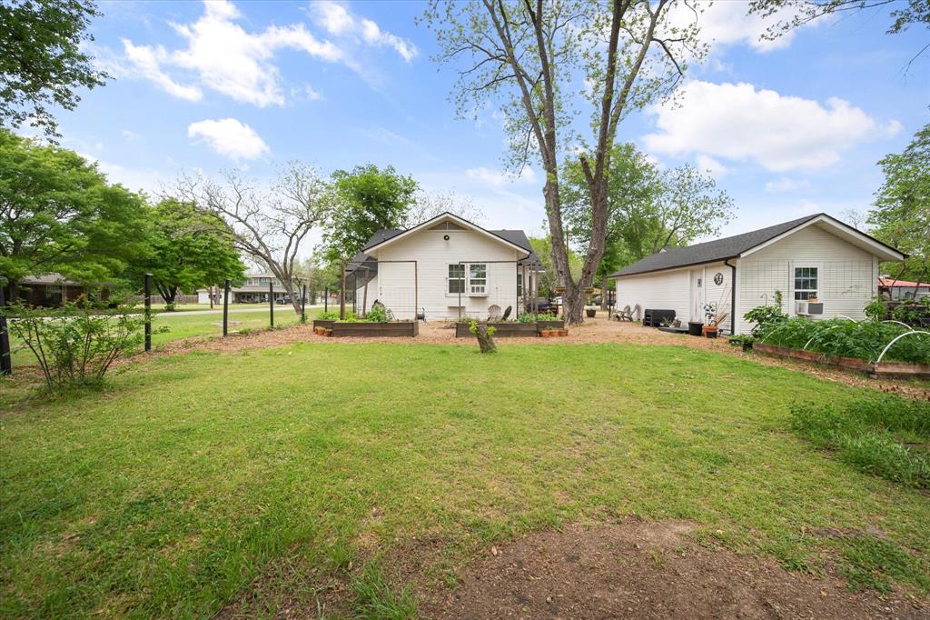 211 Southwest 4th Street Kerens, TX 75144 - Photo 34 of 40