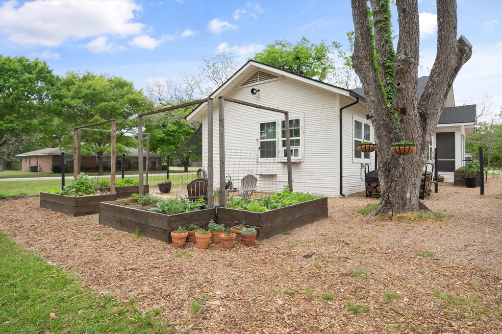 211 Southwest 4th Street Kerens, TX 75144 - Photo 37 of 40