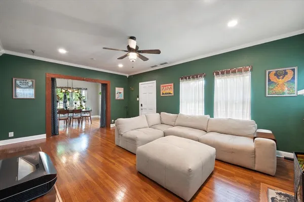 $249,900 | 211 Southwest 4th Street, Kerens, TX 75144