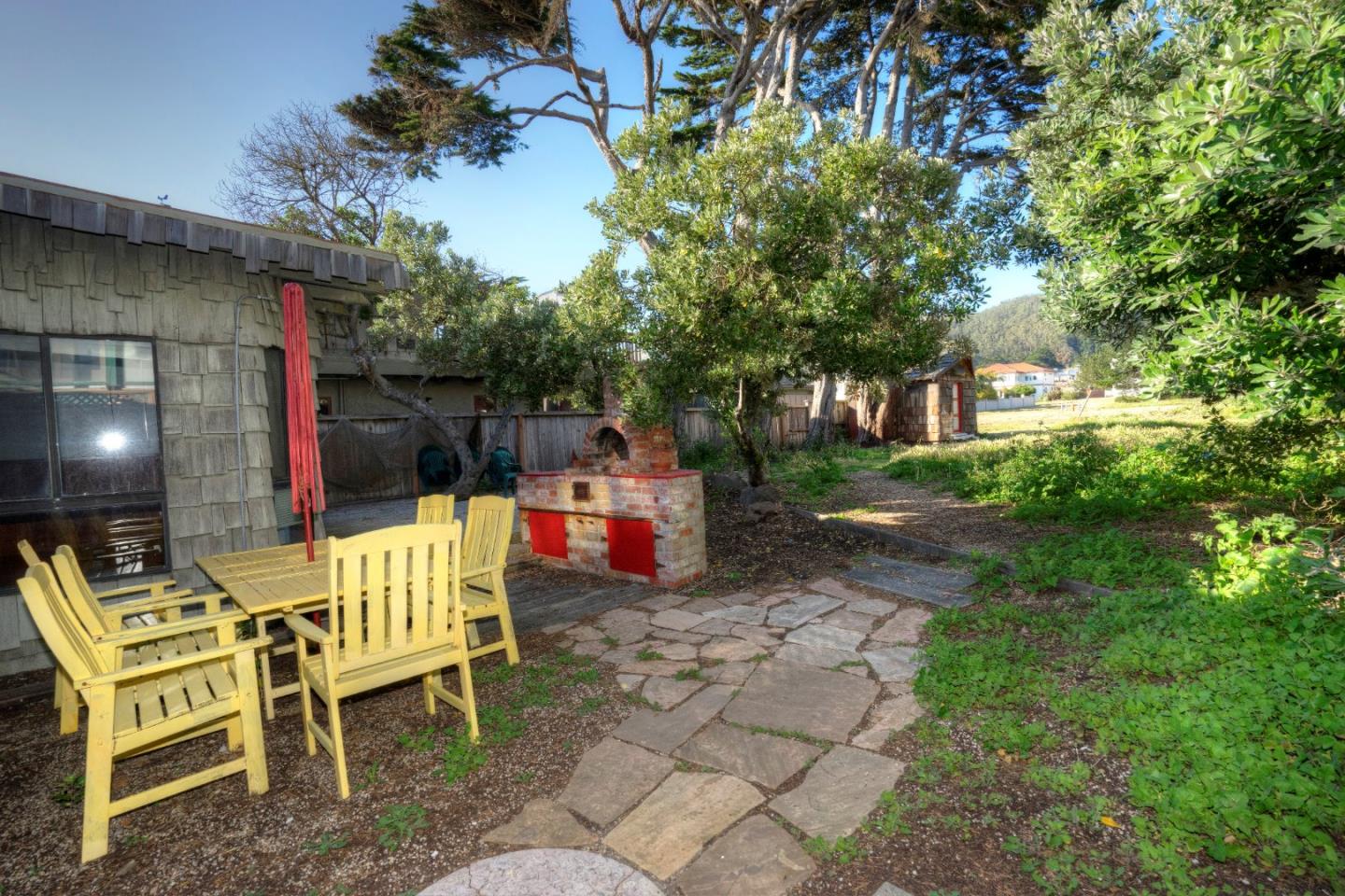 331 Mirada Road El Granada, CA 94019 - Photo 15 of 20 Gallery Image 15