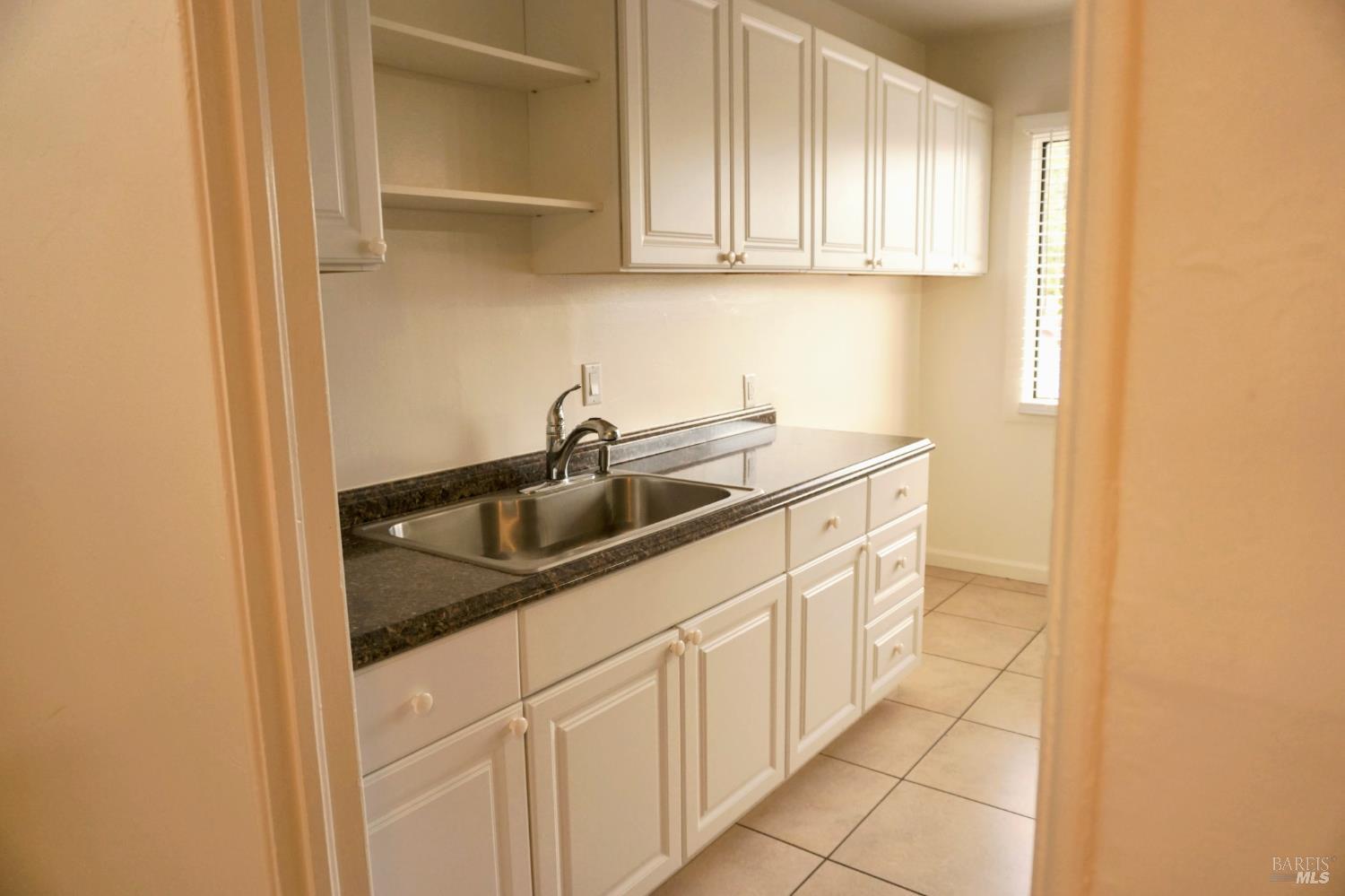 212 South E Street Santa Rosa, CA 95404 - Photo 6 of 22 Gallery Image 6