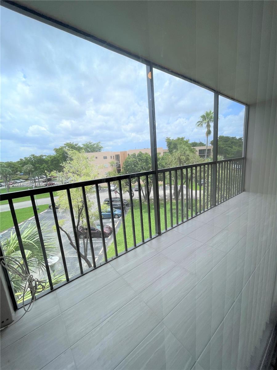 8520 Southwest 133rd Avenue Road, Unit 406 Miami, FL 33183 - Photo 10 of 12