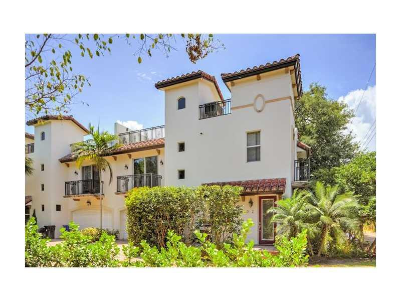 601 Southwest 10th Street, Unit 2 Fort Lauderdale, FL 33315 - Photo 1 of 21 Exterior Front