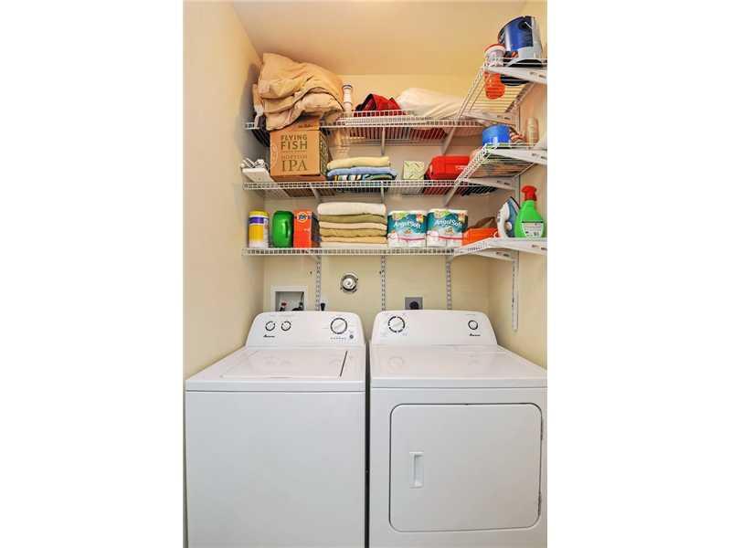 601 Southwest 10th Street, Unit 2 Fort Lauderdale, FL 33315 - Photo 18 of 21 Laundry Room