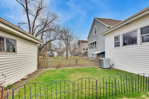 $420,000 | 5220 West Patterson Avenue, Chicago, IL 60641