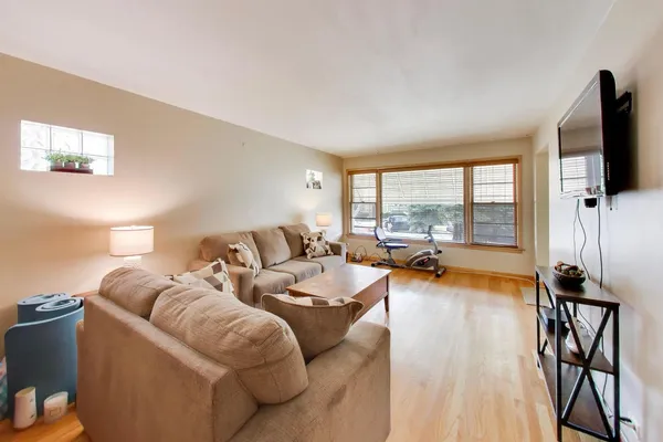 $420,000 | 5220 West Patterson Avenue, Chicago, IL 60641