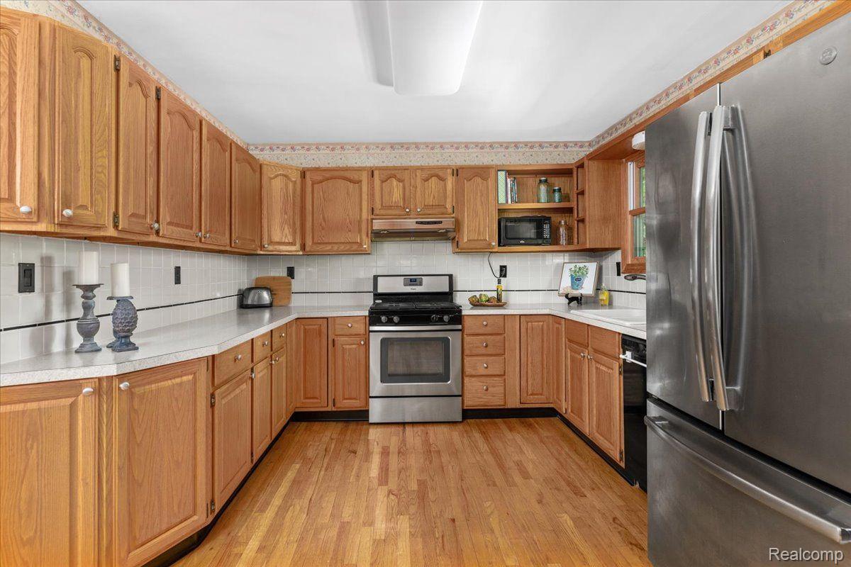 3161 West Oregon Road Lapeer, MI 48446 - Photo 17 of 68