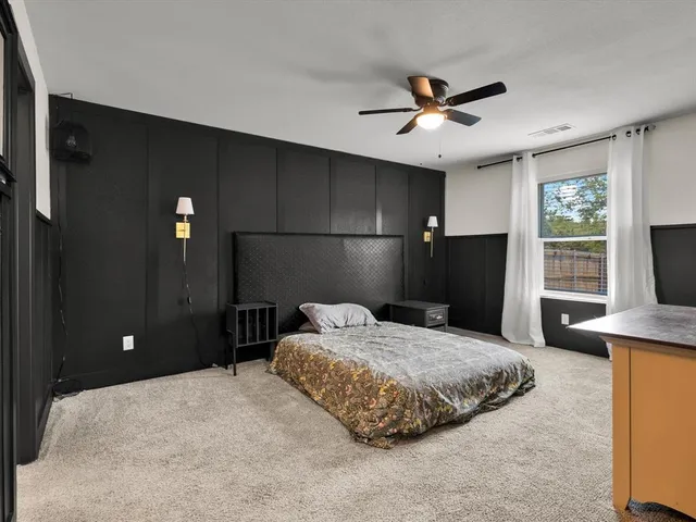 $2,150 | 2721 Beechwood Street, Granbury, TX 76048