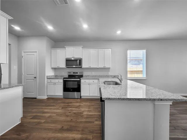 $1,800 | 7603 Thrips Lane, Richmond, TX 77469