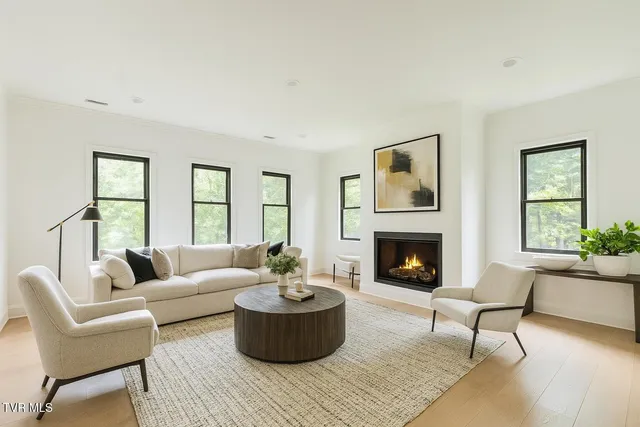 $849,900 | 3087 Bridgewater Boulevard, Morristown, TN 37814