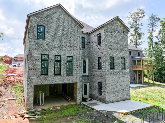 $849,900 | 3087 Bridgewater Boulevard, Morristown, TN 37814