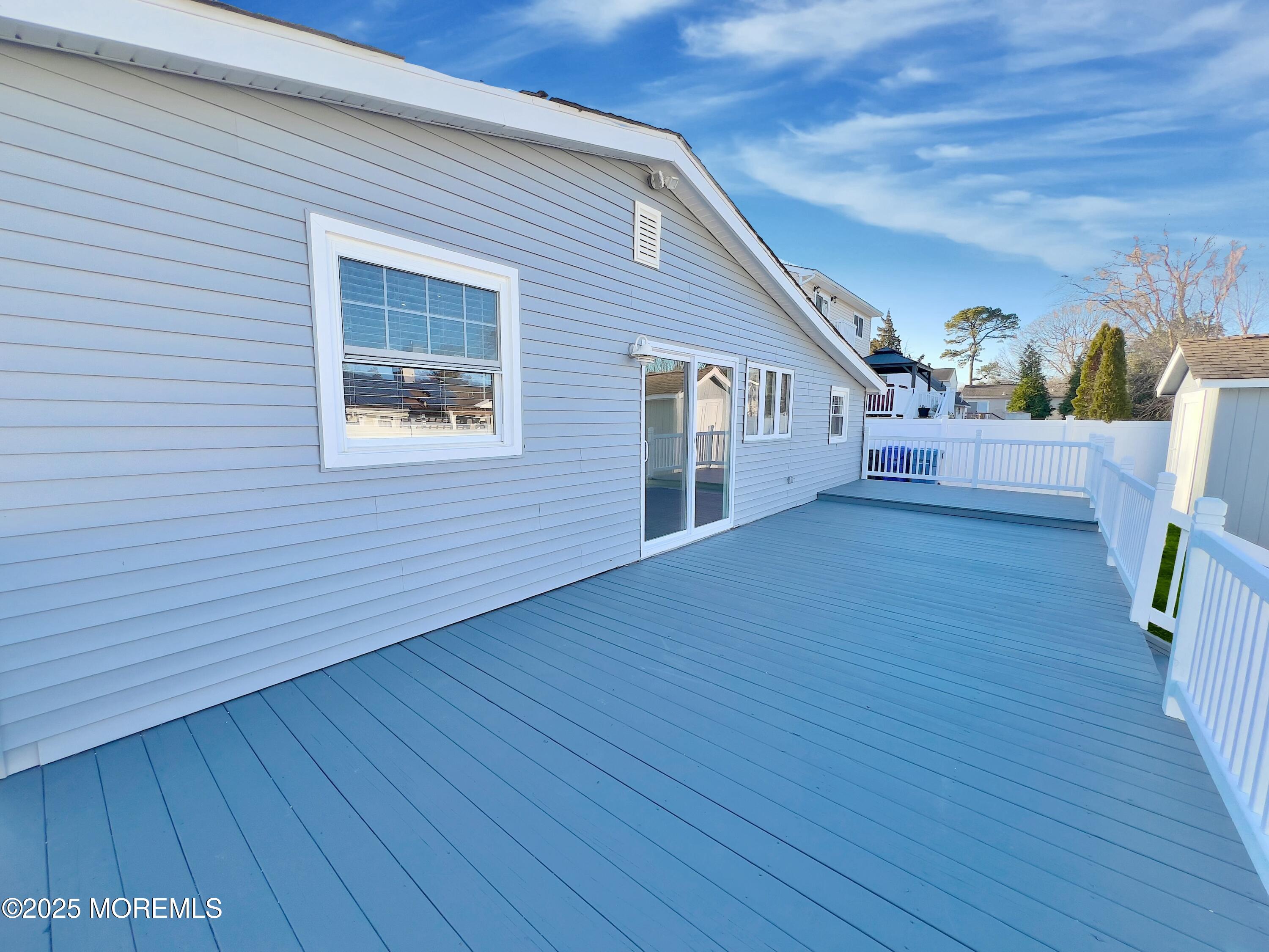 40 Las Olas Drive Brick, NJ 08723 - Photo 5 of 28 Backyard Deck